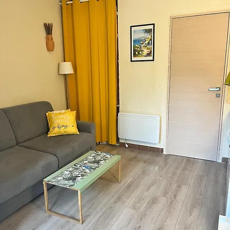 Apartmán Climatise Avec Entree Privee- 5 Min Des Plages, Sur Les Hauteurs De *